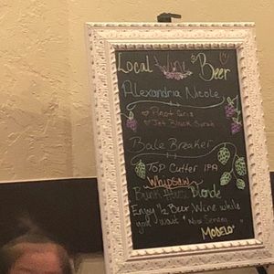 Meet your Posher, Estela